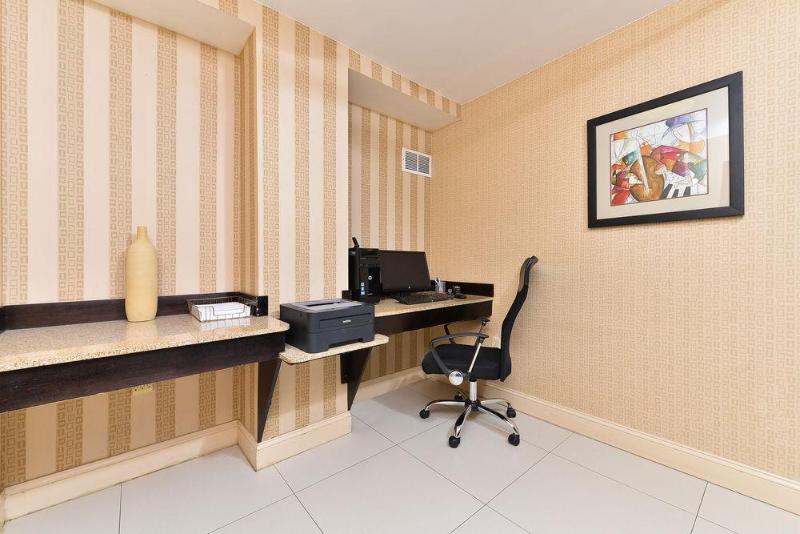 فندق Quality Suites Tinton Falls