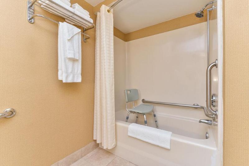 فندق Quality Suites Tinton Falls