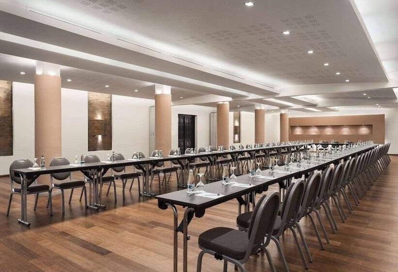 هتل Ramada By Wyndham Bucharest Parc