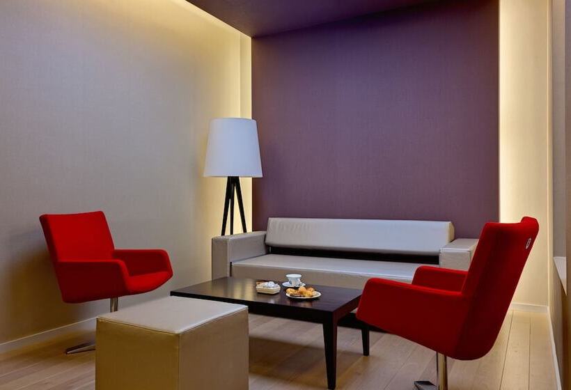 هتل Ramada By Wyndham Bucharest Parc