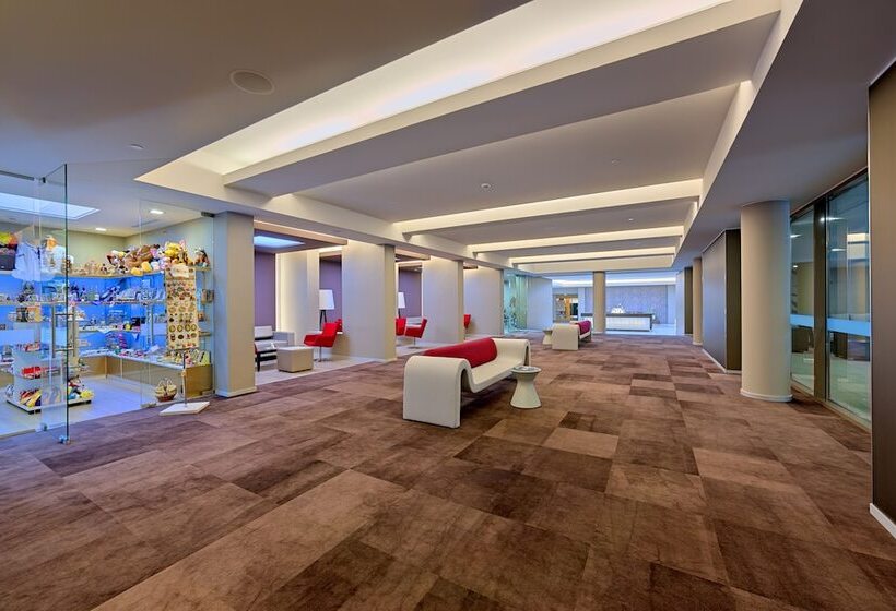 هتل Ramada By Wyndham Bucharest Parc