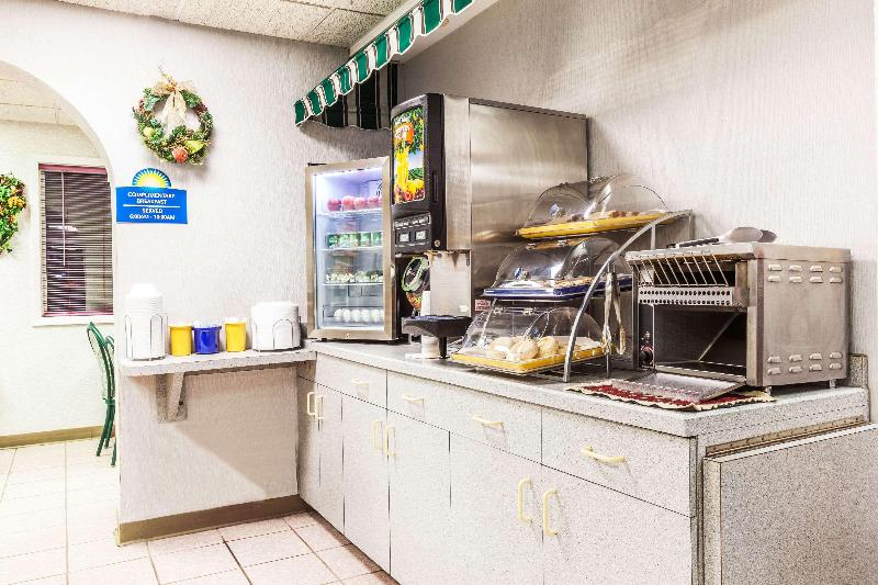 호텔 Red Roof Inn Weedsport