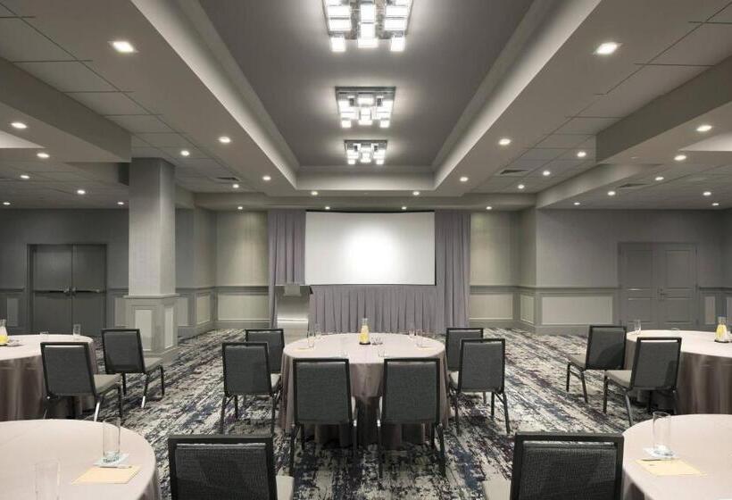 בית מלון כפרי Renaissance Boston Patriot Place