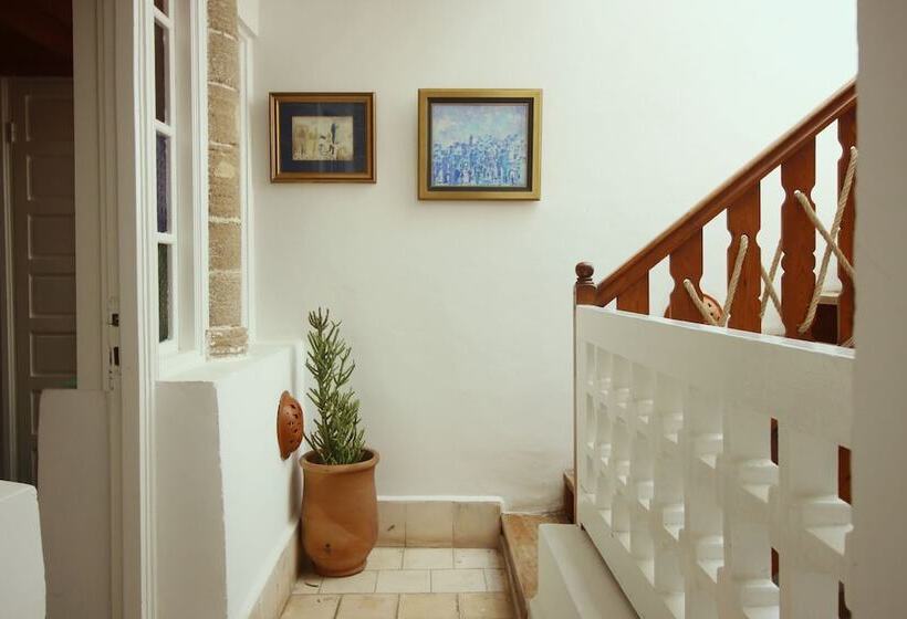 هتل Riad Dar Zayna