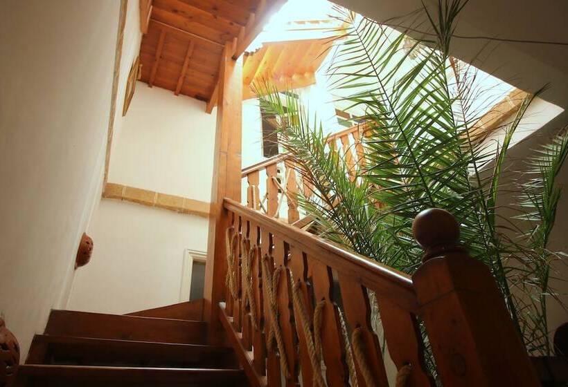 هتل Riad Dar Zayna