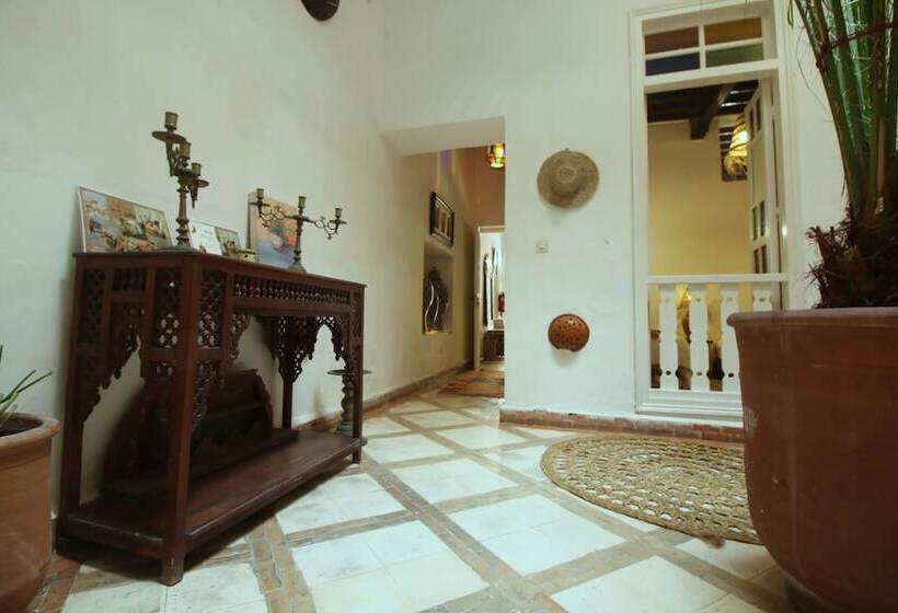 هتل Riad Dar Zayna