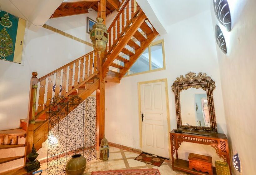 هتل Riad Dar Zayna