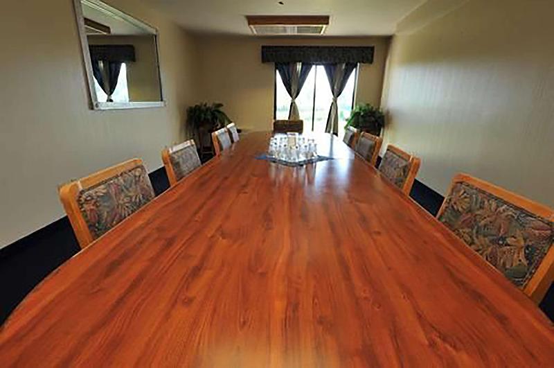 בית מלון כפרי Shilo Inns Idaho Falls