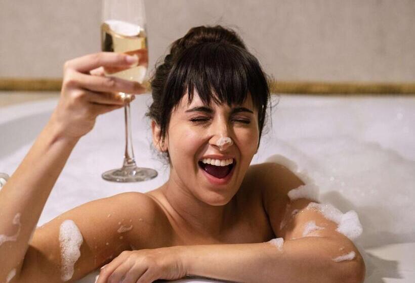 هتل Sofitel Mumbai BKC