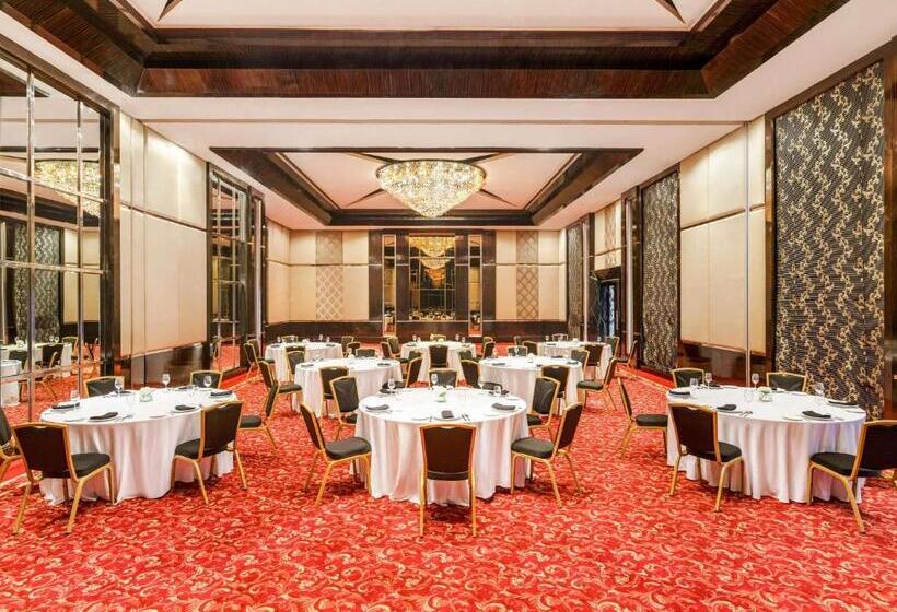 هتل Sofitel Mumbai BKC