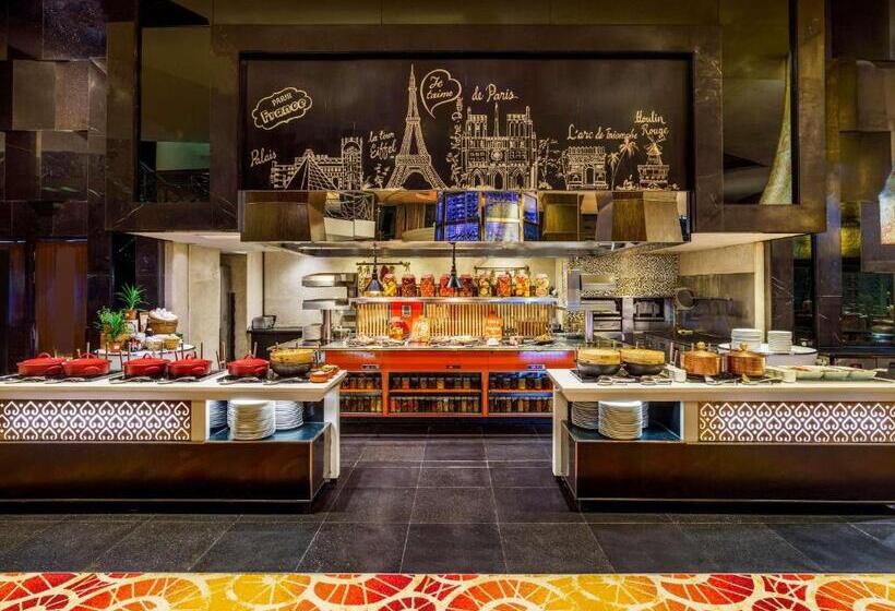 هتل Sofitel Mumbai BKC