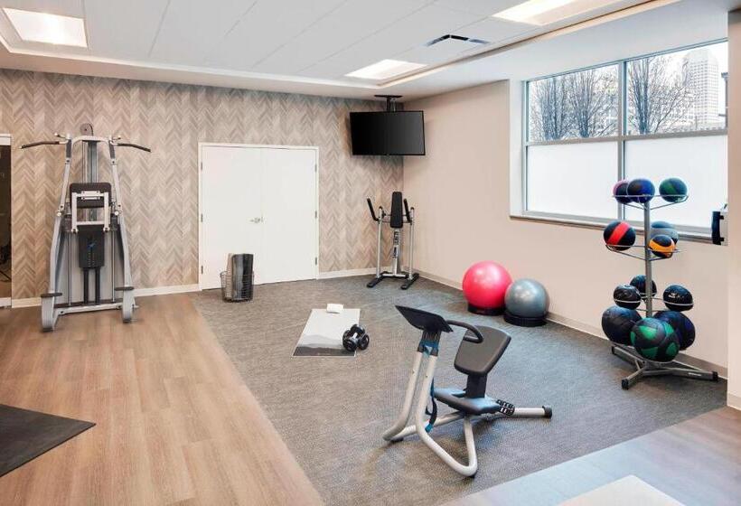 בית מלון כפרי Springhill Suites Indianapolis Downtown