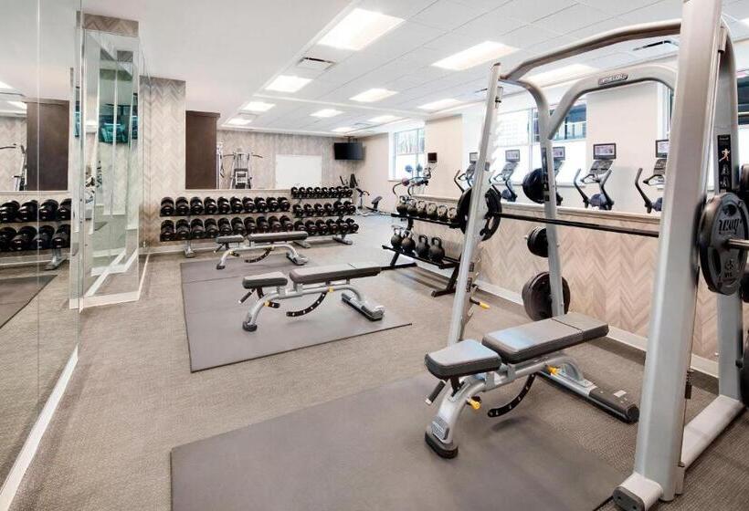 בית מלון כפרי Springhill Suites Indianapolis Downtown