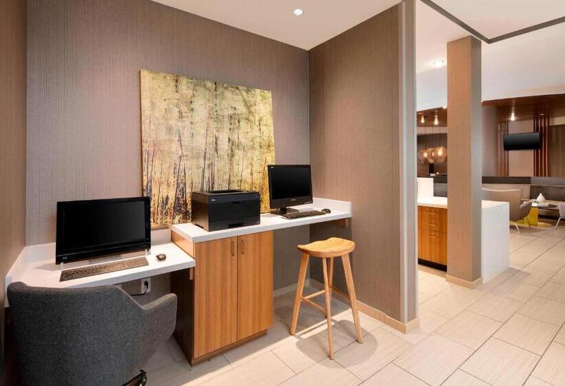 בית מלון כפרי Springhill Suites Indianapolis Downtown