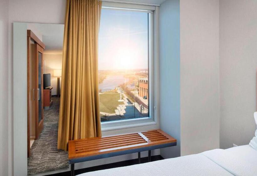 בית מלון כפרי Springhill Suites Indianapolis Downtown