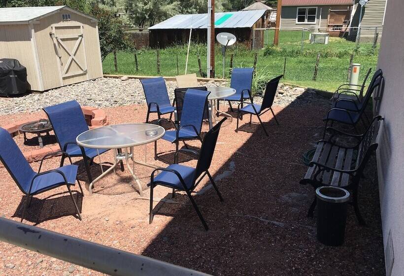 هتل Stay Wise Inn Cedaredge