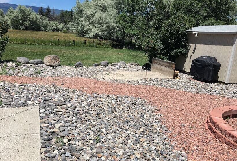 هتل Stay Wise Inn Cedaredge