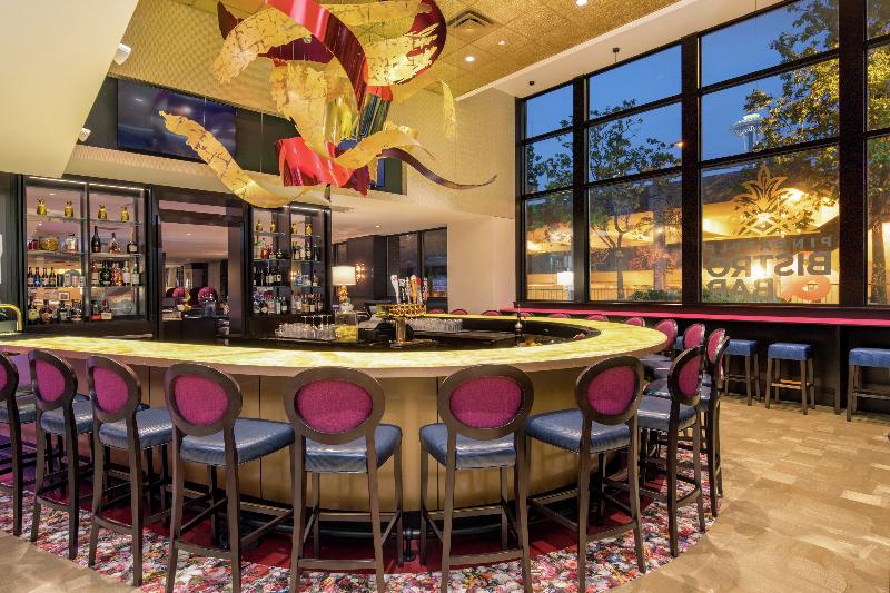 Staypineapple, The Maxwell Hotel, Seattle Center Seattle