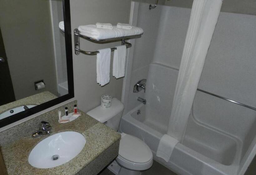 فندق Super 8 By Wyndham Fremont Ne