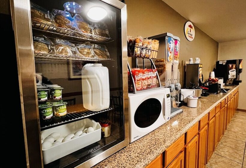 فندق Super 8 By Wyndham Fremont Ne