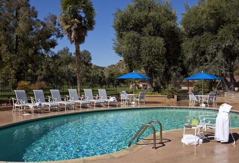 فندق Singing Hills Golf Resort