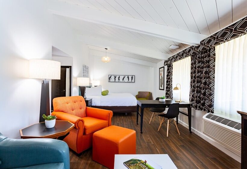 فندق Singing Hills Golf Resort