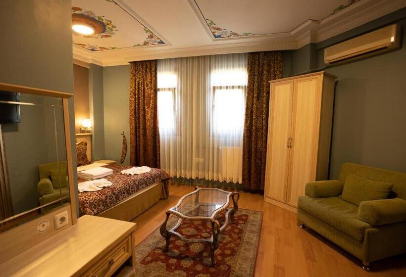 هتل Tashkonak Studio Suites