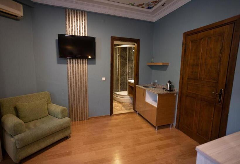 هتل Tashkonak Studio Suites