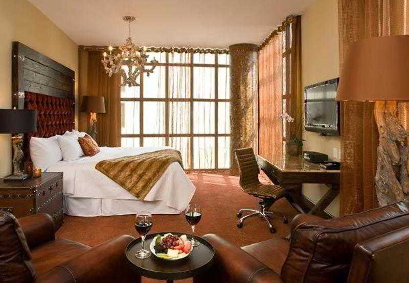 The Bohemian Hotel Savannah Riverfront, Autograph Collection