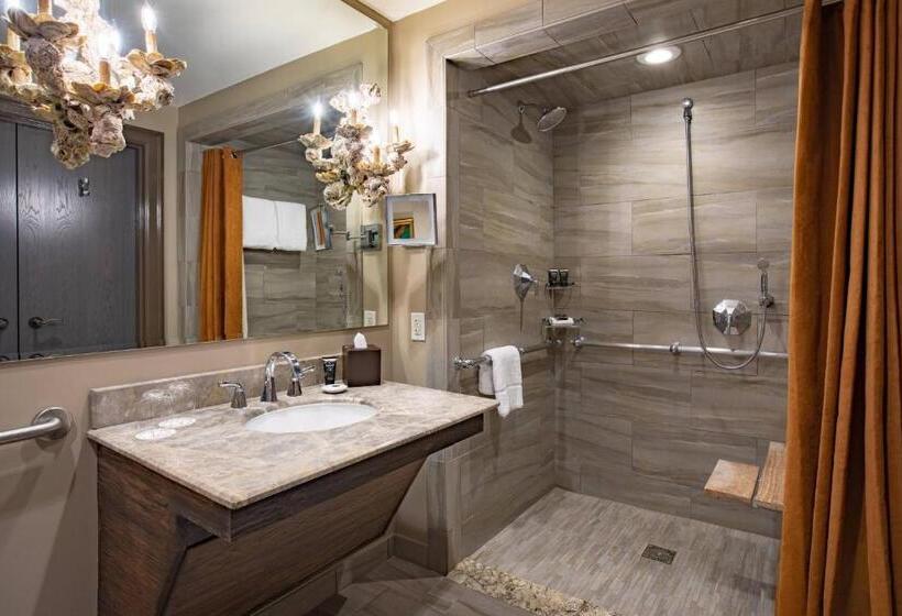 The Bohemian Hotel Savannah Riverfront, Autograph Collection