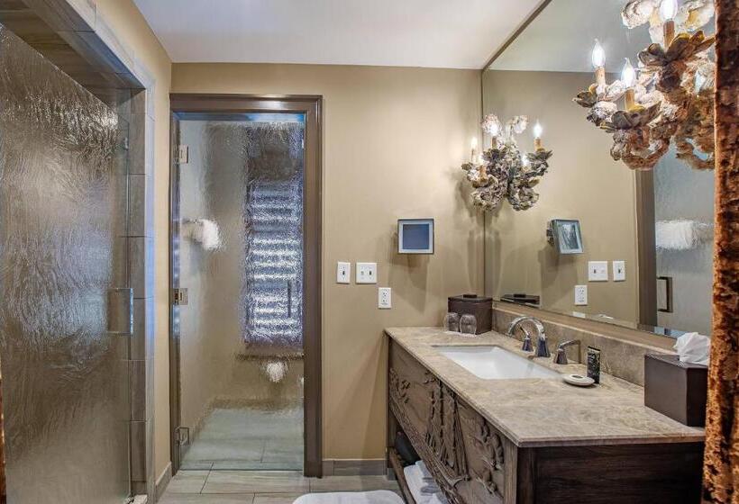 The Bohemian Hotel Savannah Riverfront, Autograph Collection