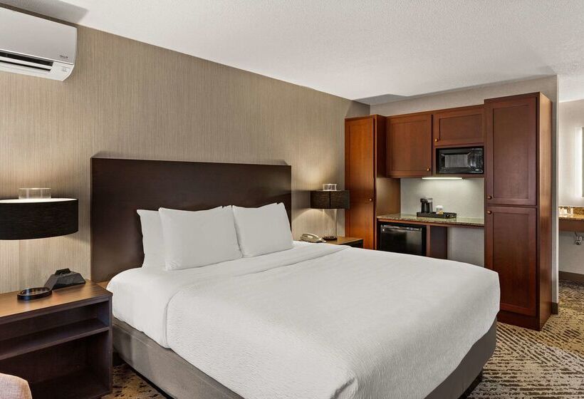 The Clover Hotel, Ascend Hotel Collection