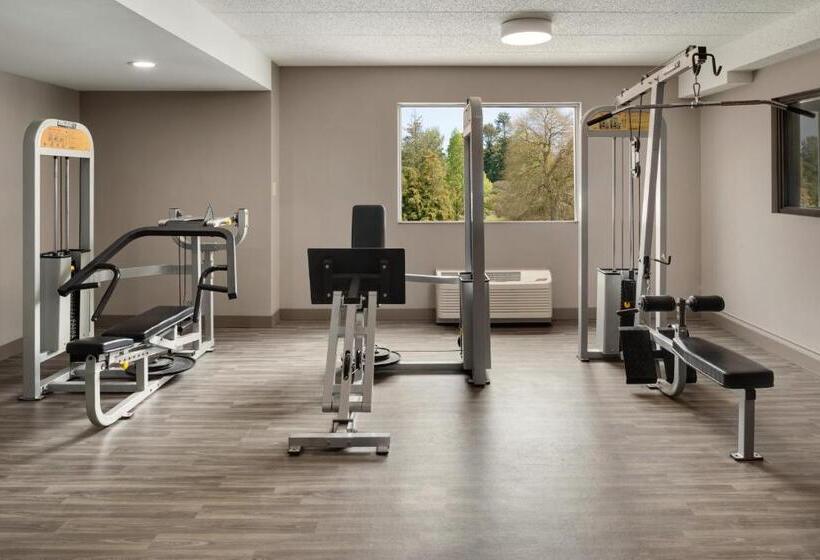 The Clover Hotel, Ascend Hotel Collection