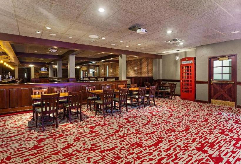 The Clover Hotel, Ascend Hotel Collection