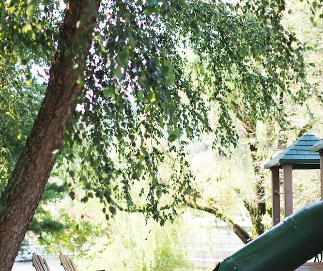 فندق The Ridges Resort On Lake Chatuge