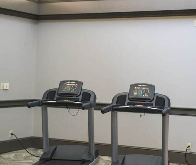 فندق The Ridges Resort On Lake Chatuge