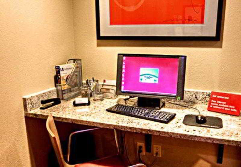 Отель Towneplace Suites By Marriott Savannah Airport