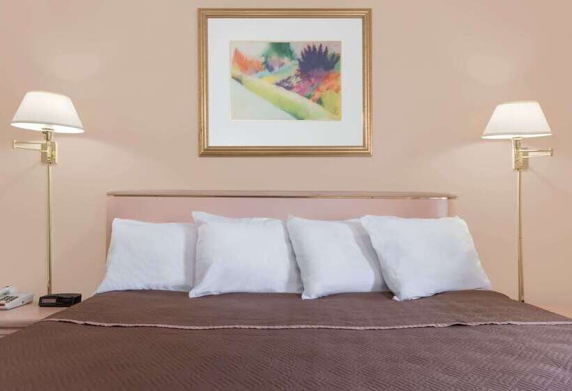 Отель Travelodge By Wyndham Hershey