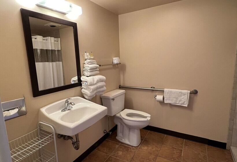 Отель Travelodge By Wyndham Hershey