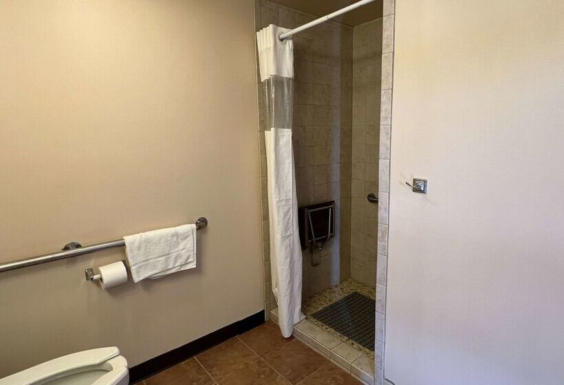 Отель Travelodge By Wyndham Hershey