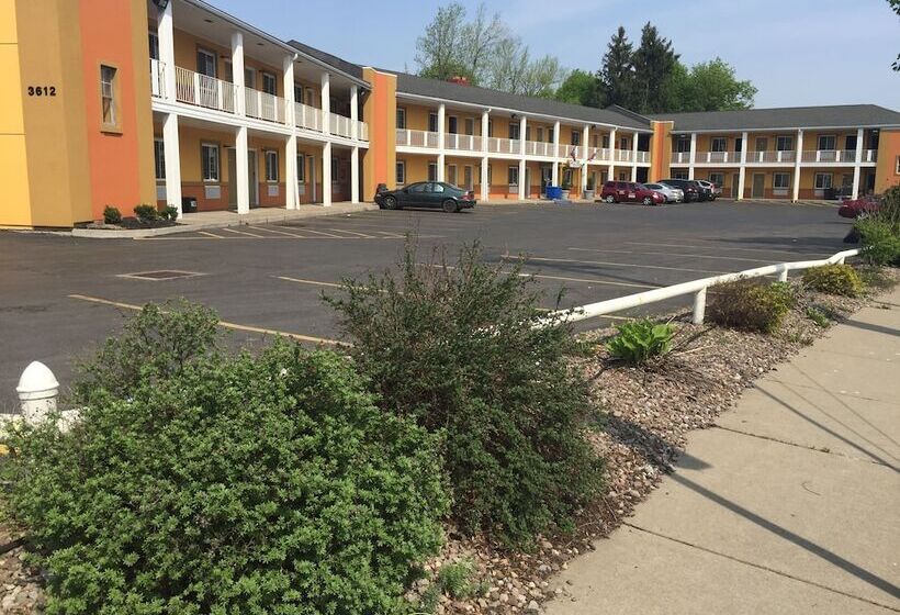 فندق University Manor Inn