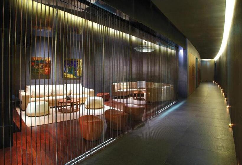 هتل W Abu Dhabi  Yas Island