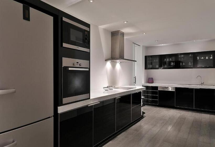 هتل W Abu Dhabi  Yas Island