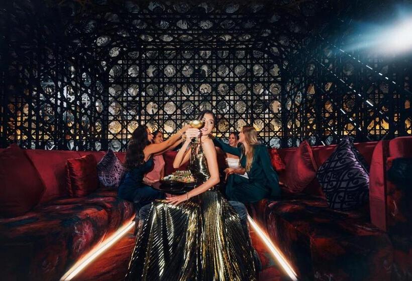 هتل W Abu Dhabi  Yas Island