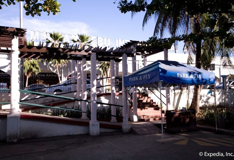 Waterfront Airport Hotel And Casino