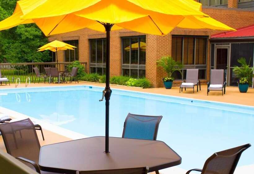 ホテル Wyndham Garden Williamsburg Busch Gardens Area