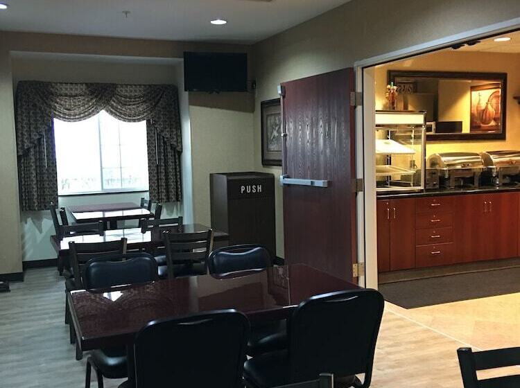 Microtel Inn & Suites By Wyndham Indianapolis Airport