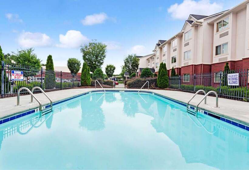 Microtel Inn & Suites By Wyndham Woodstock/atlanta North