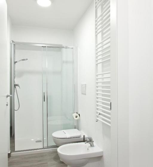 Miriam Hotel & Residence