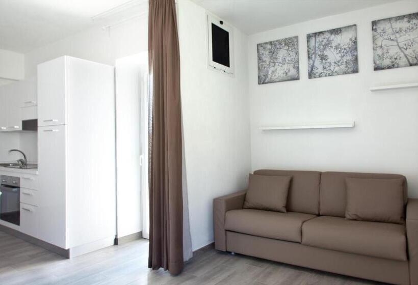 Miriam Hotel & Residence